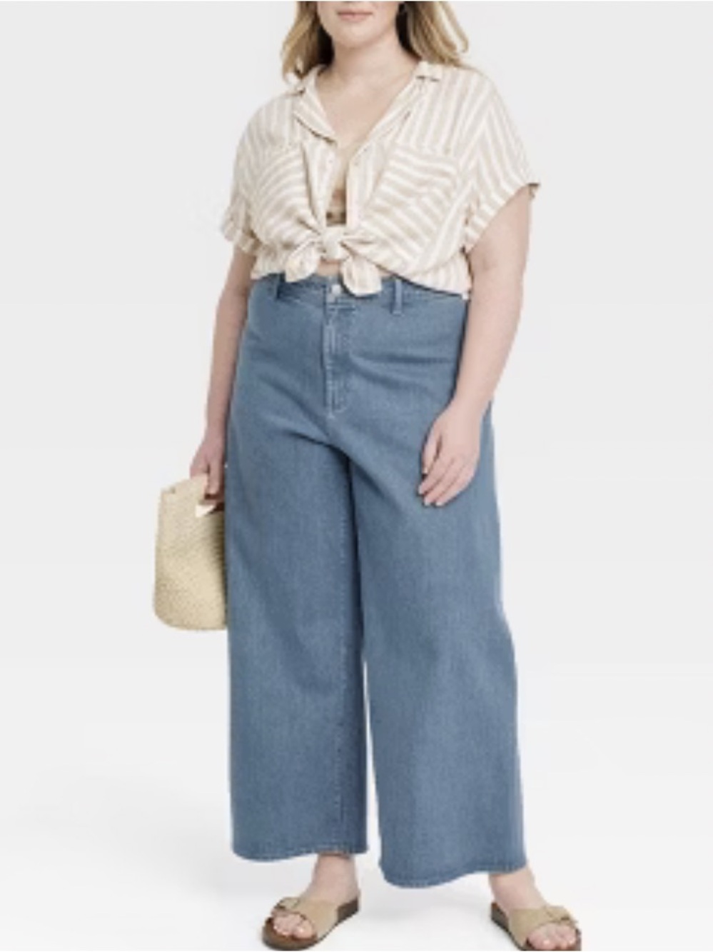 Women's High-Rise Sailor Wide
Leg Ankle Jeans - Universal
Thread™ Gray Wash 17